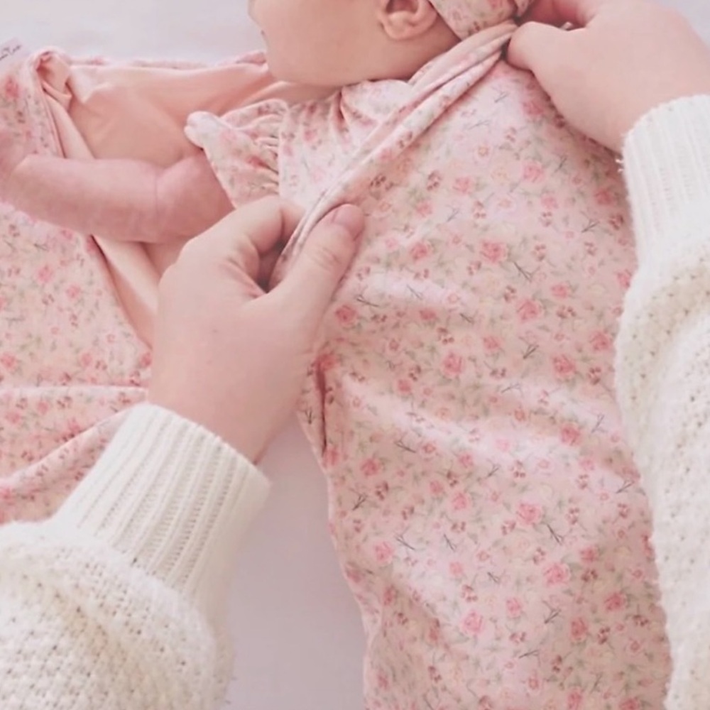 Cocoon Mama Coco Swaddle size small